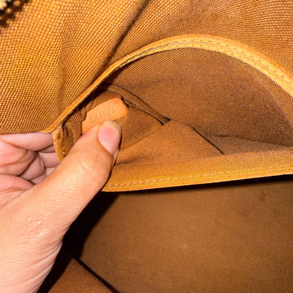 Louis Vuitton Monogram Canvas Satchel in Brown and Tan - Picture 4 of 8